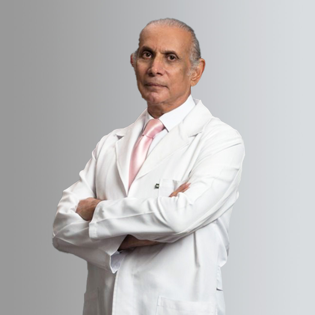 Dr. Munir Álamo, cirujano digestivo